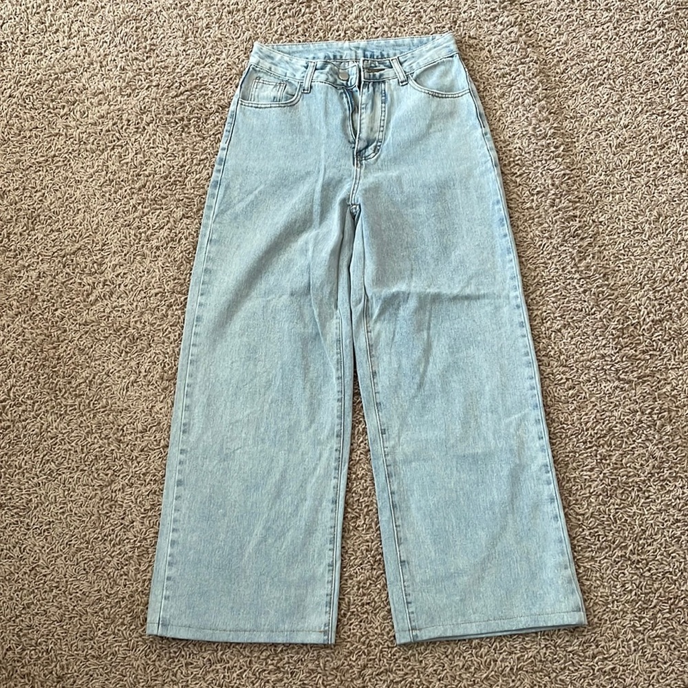 light wash wide leg jeans